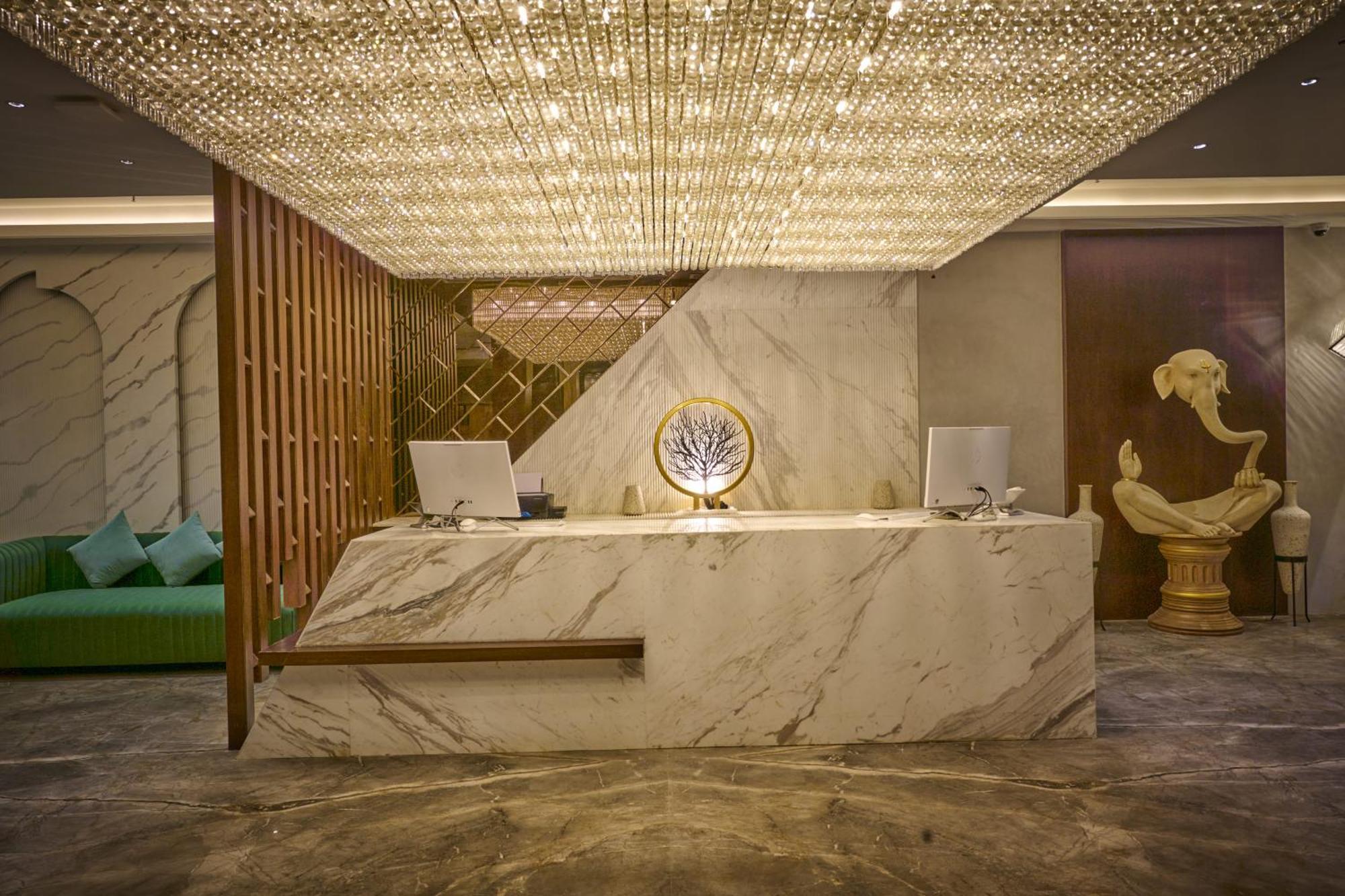 Borail View Regency Hotel Силчар Екстериор снимка